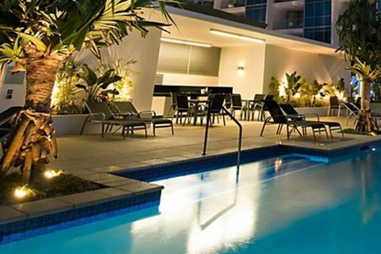 Ocean Pacific Resort - Official Broadbeach Esterno foto
